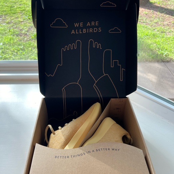 Shoes - Brand new wool all bird womens shoes